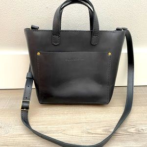 Portland Leather Mini Crossbody with zipper, black